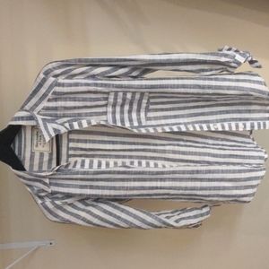 Abercrombie & Fitch striped blouse